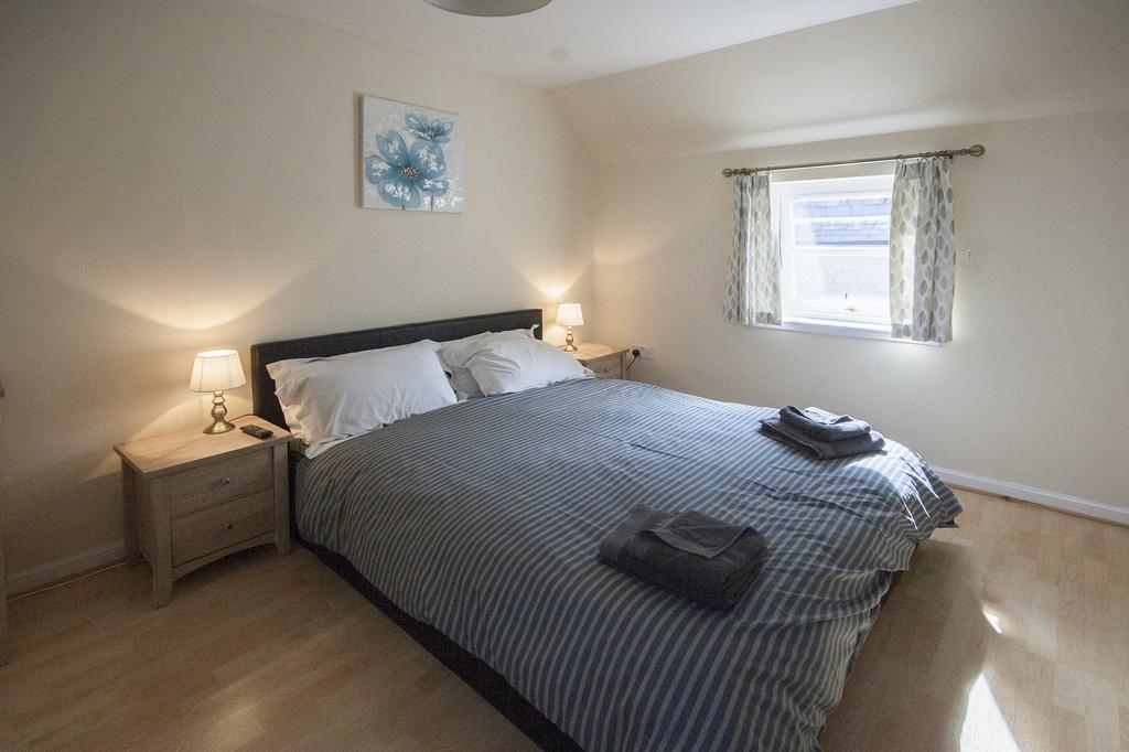 4 Varis Apartments フォレス エクステリア 写真