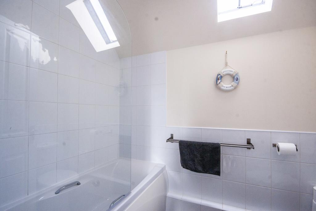 4 Varis Apartments フォレス エクステリア 写真